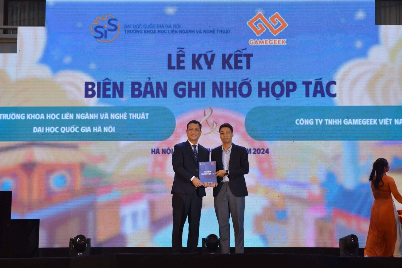 GameGeek joined the MOU signing ceremony with the School of Interdisciplinary Sciences and Arts (SIS)